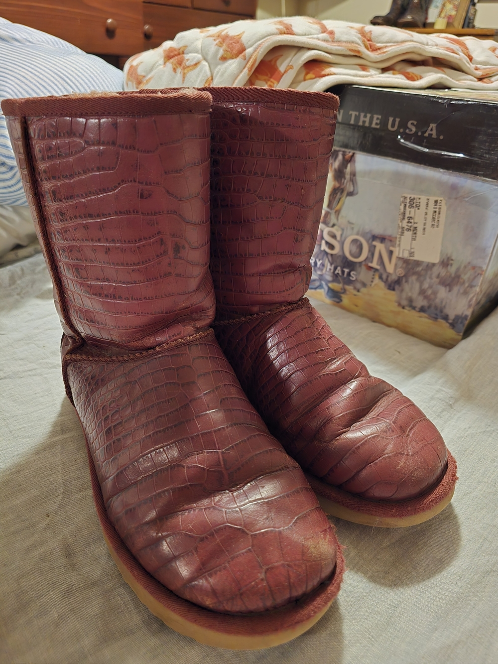 UGG Women's Short Boots in Burgundy Croc-Embossed Leather